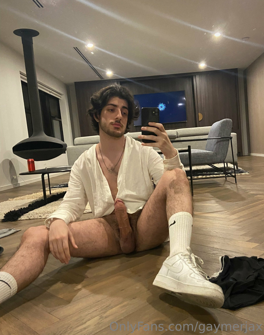 Photo by gaymerjax published on July 13,2023 02:25:31 - BestThots