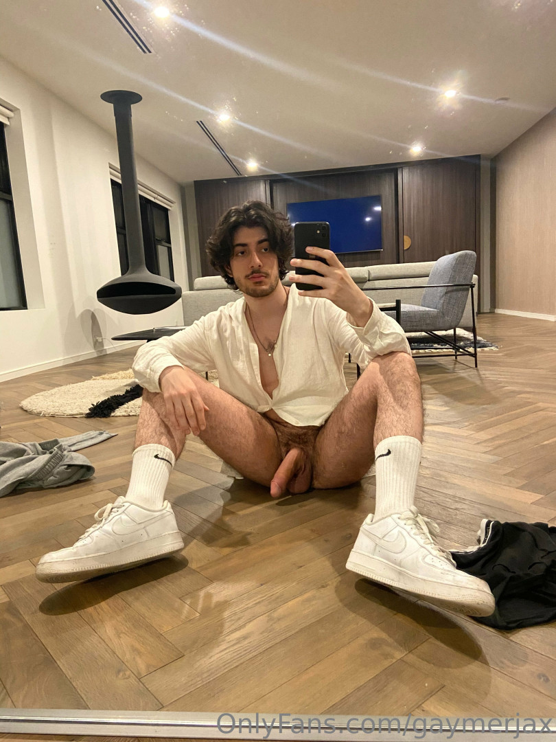 Photo by gaymerjax published on July 13,2023 02:26:35 - BestThots