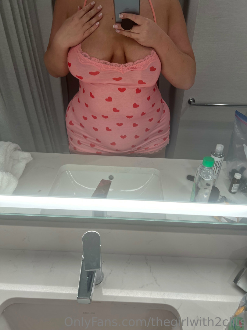 Photo by thegirlwith2clits published on May 17,2023 01:51:08 - BestThots