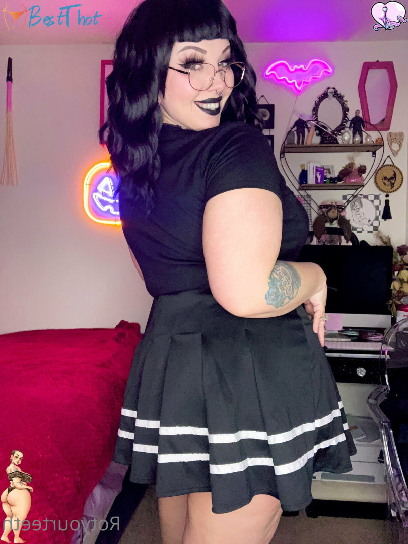 Photo by sugarsweetmeatpie published on December 13,2024 16:03:14 - BestThots