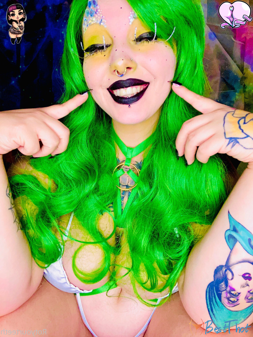 Photo by sugarsweetmeatpie published on December 13,2024 16:03:26 - BestThots