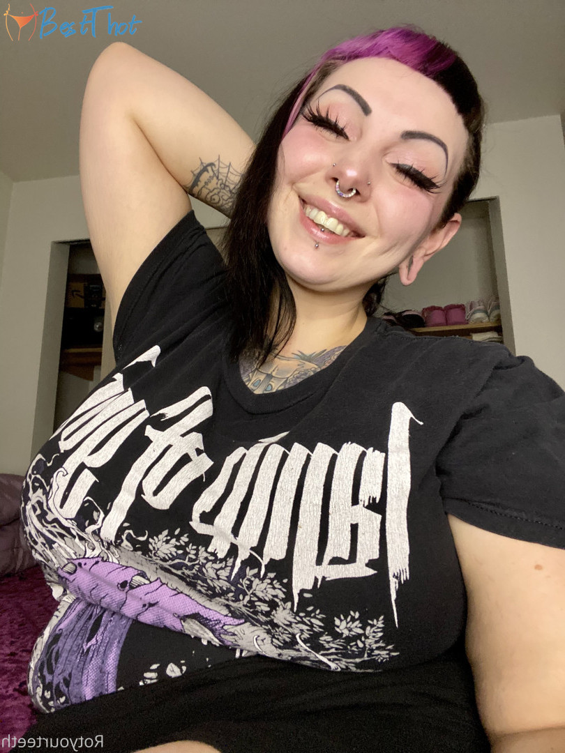 Photo by sugarsweetmeatpie published on December 13,2024 17:02:10 - BestThots