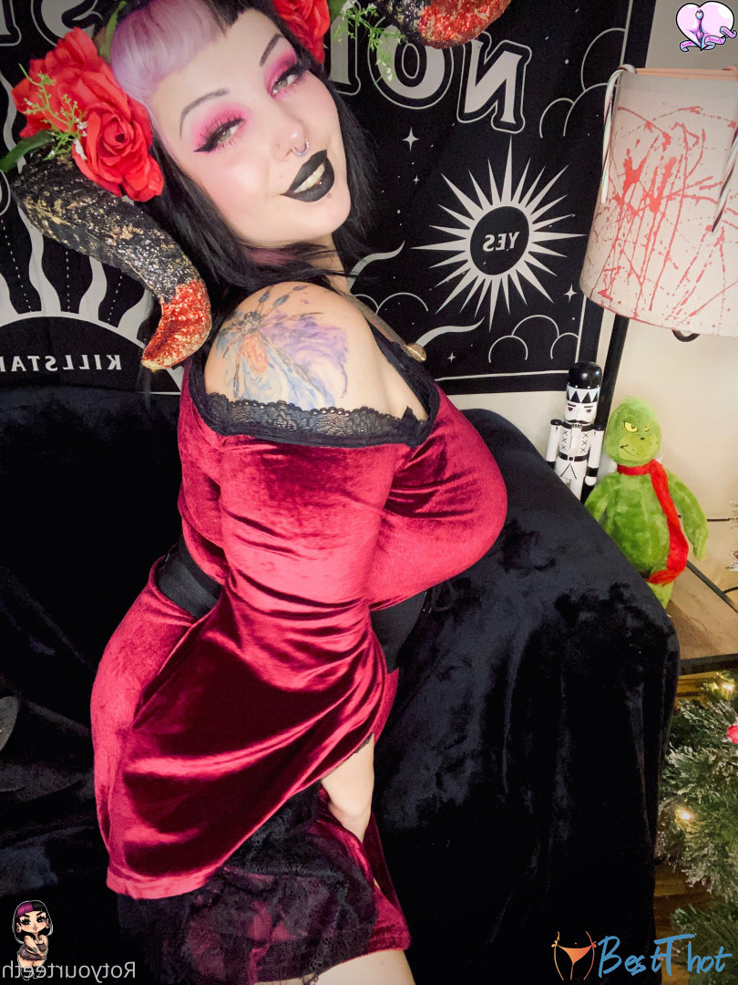 Photo by sugarsweetmeatpie published on December 13,2024 17:03:45 - BestThots