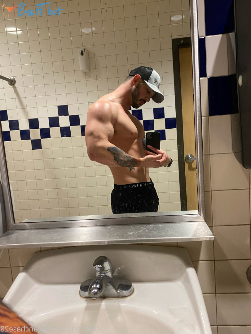 Photo by loganchase28 published on January 2,2025 19:22:16 - BestThots