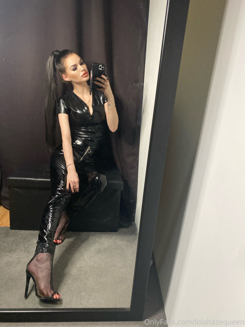 Photo by sendmoney123 published on October 16,2023 06:08:36 - BestThots