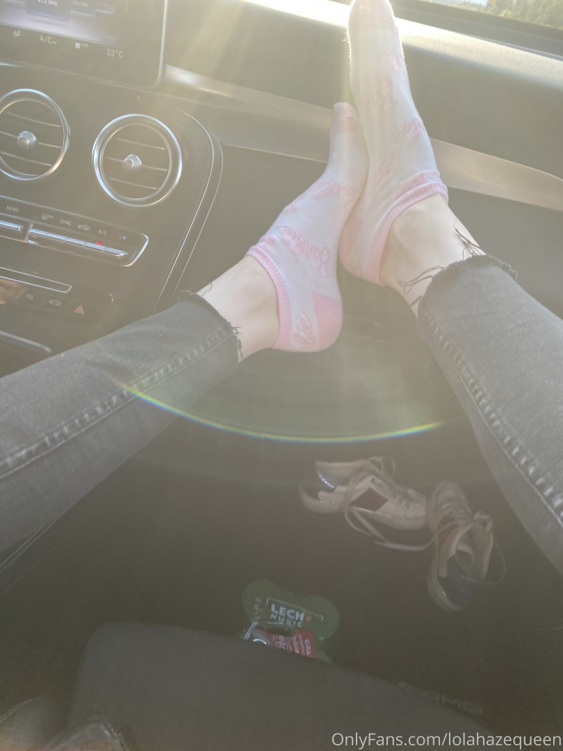 Photo by sendmoney123 published on October 16,2023 06:55:35 - BestThots