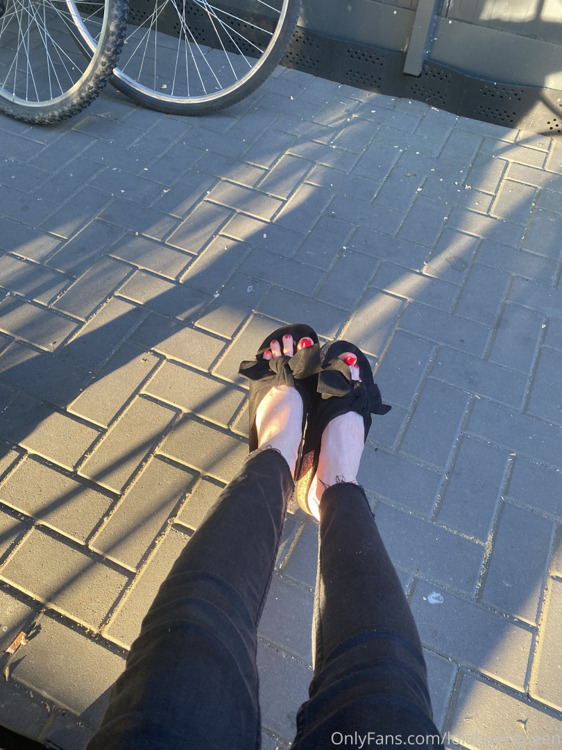 Photo by sendmoney123 published on October 16,2023 08:34:20 - BestThots