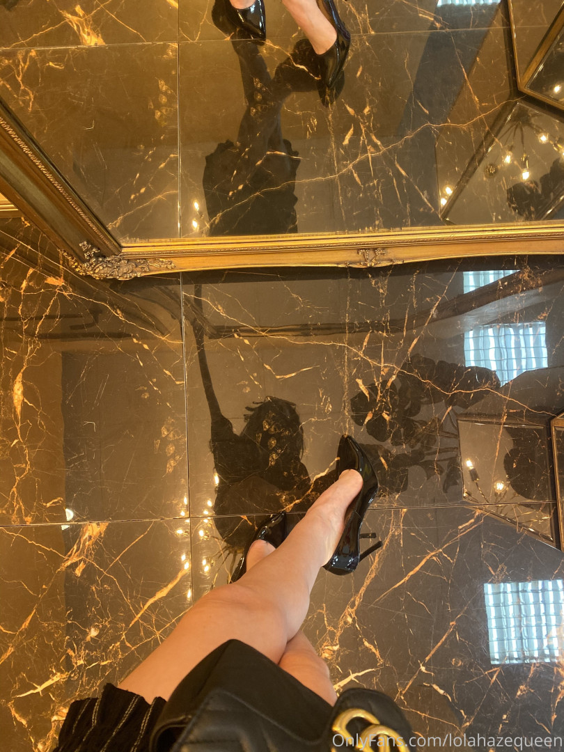 Photo by sendmoney123 published on October 16,2023 09:01:40 - BestThots