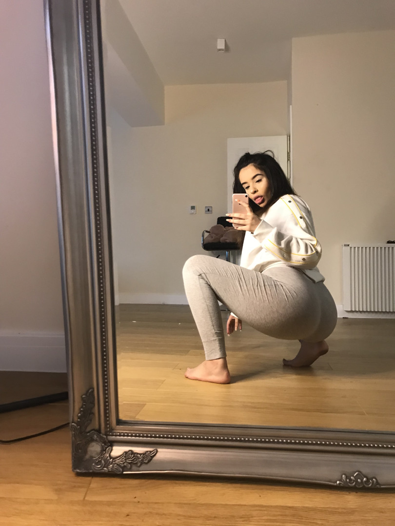 Photo by findomcandice published on October 14,2023 16:00:04 - BestThots