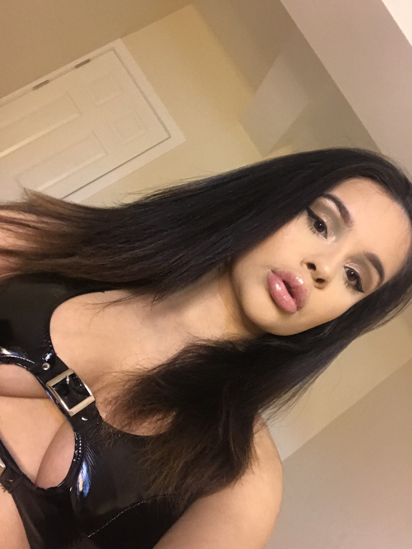 Photo by findomcandice published on October 15,2023 00:42:01 - BestThots