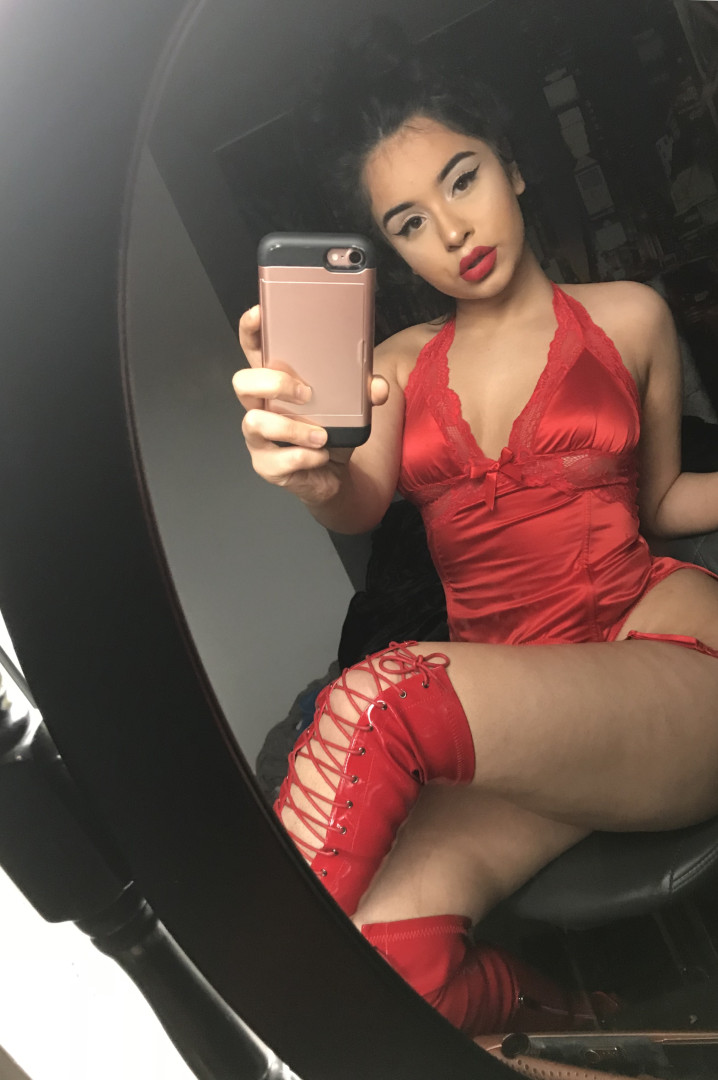 Photo by findomcandice published on October 15,2023 04:40:58 - BestThots