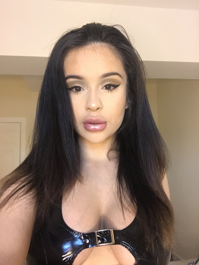 Photo by findomcandice published on October 15,2023 06:01:54 - BestThots
