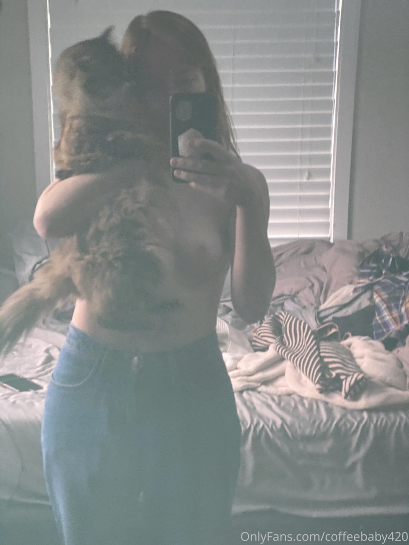 Photo by coffeebaby420 published on January 11,2024 01:23:31 - BestThots