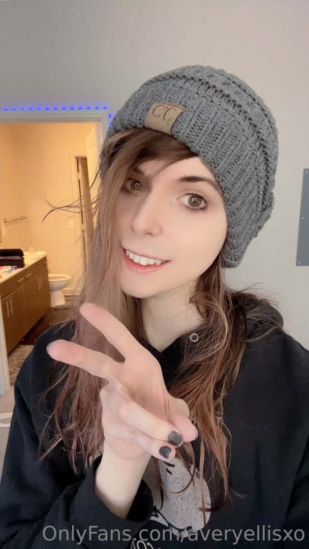 Photo by averyellisxo published on July 27,2023 01:32:10 - BestThots