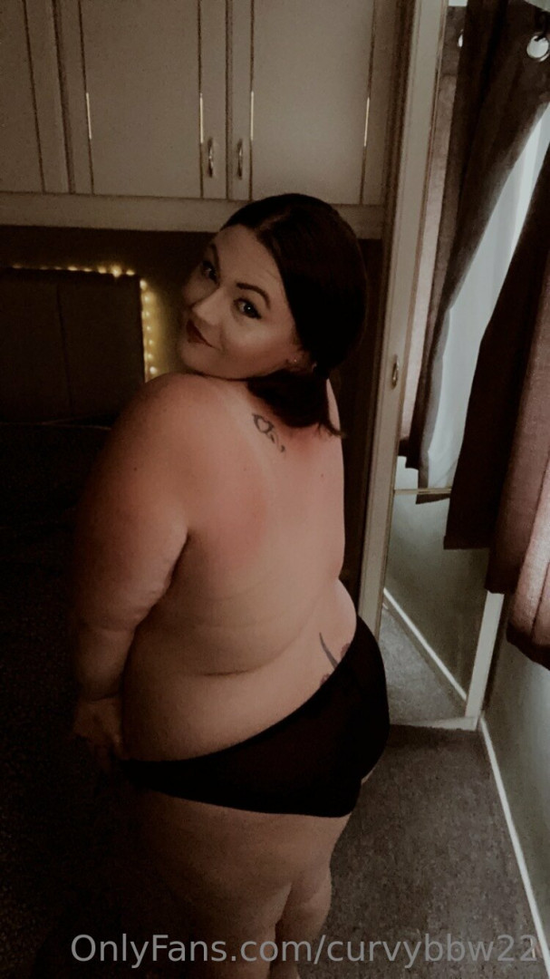 Photo by curvybbw22 published on October 15,2023 07:22:25 - BestThots