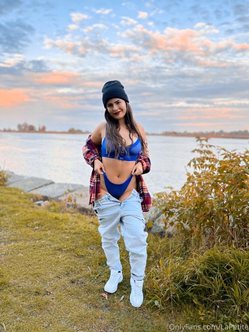 Photo by lapetite published on October 16,2023 01:51:21 - BestThots