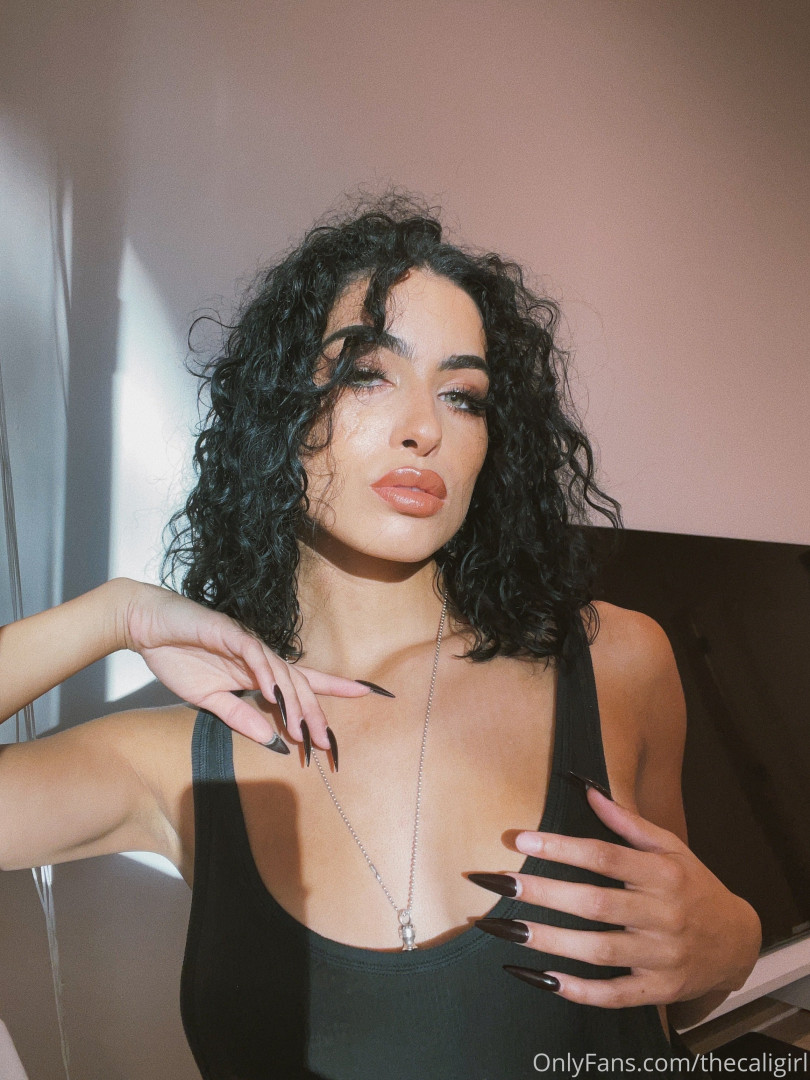 Photo by thecaligirl published on July 2,2023 10:11:04 - BestThots