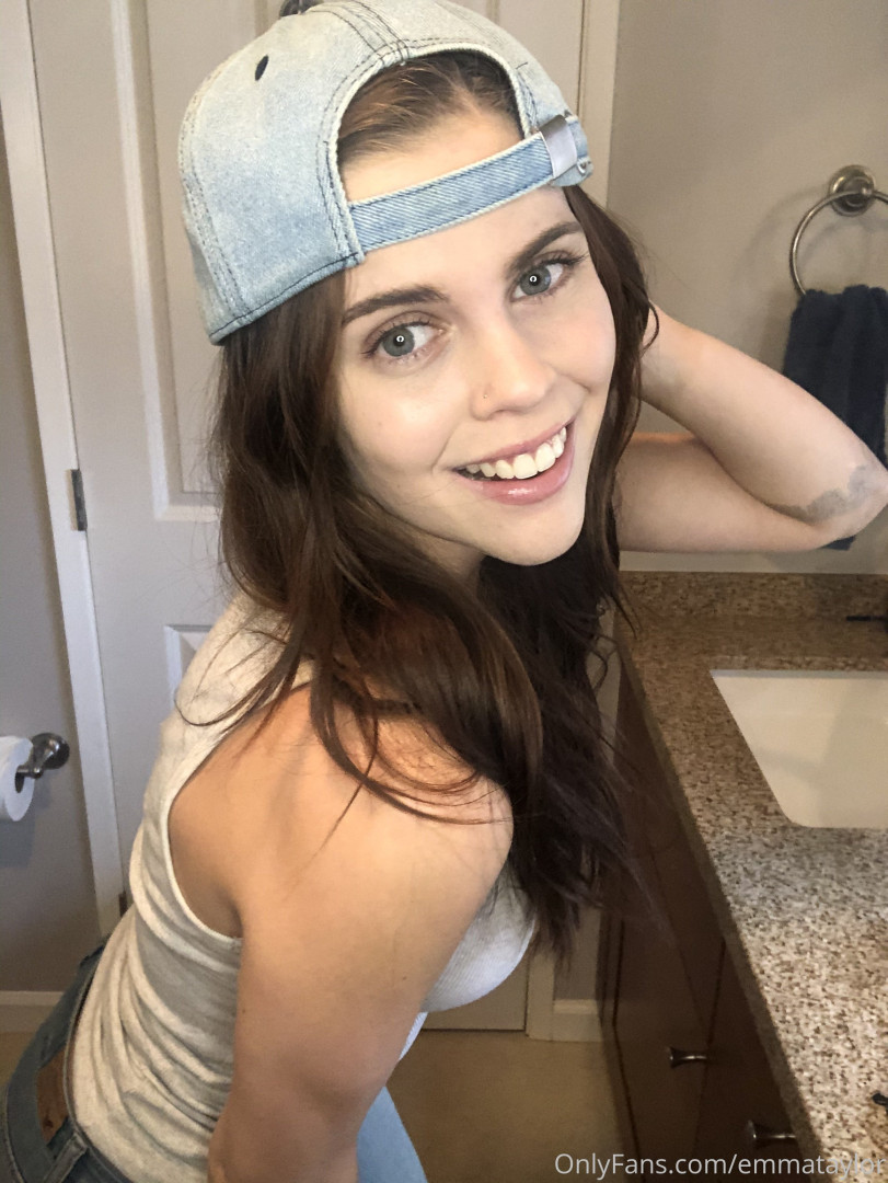 Photo by emmataylor published on January 14,2024 03:51:59 - BestThots