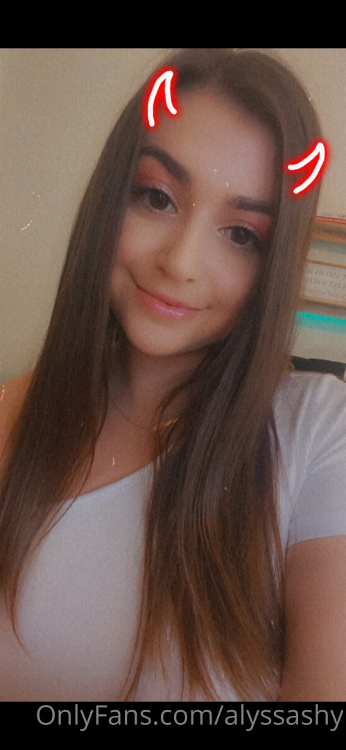 Photo by alyssashy published on November 19,2023 21:26:00 - BestThots