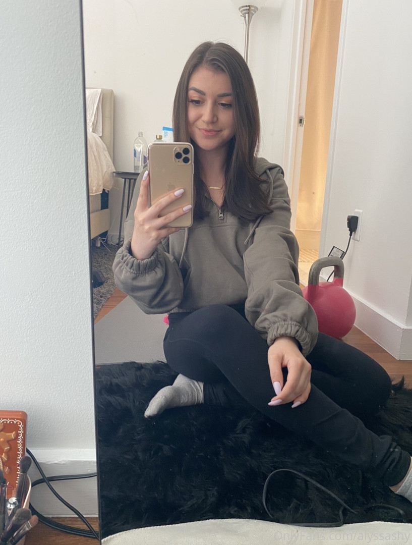 Photo by alyssashy published on November 19,2023 21:26:04 - BestThots