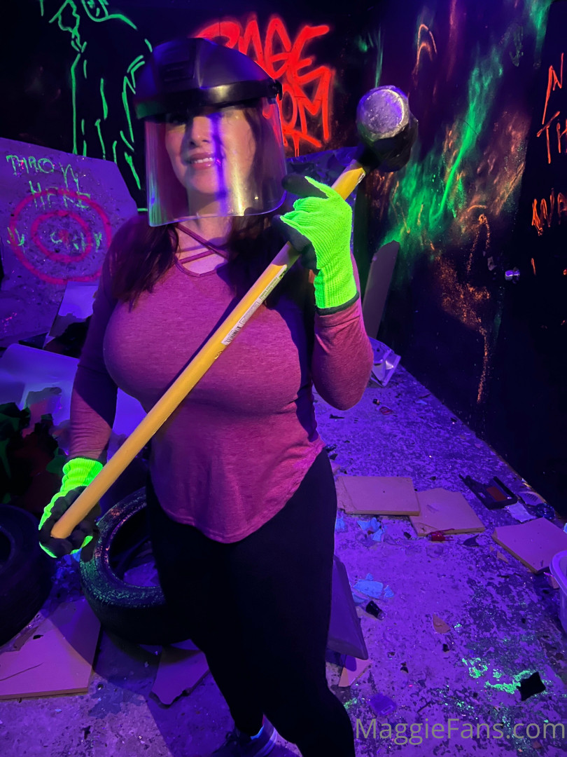 Photo by maggiegreenlive published on October 13,2023 19:28:46 - BestThots