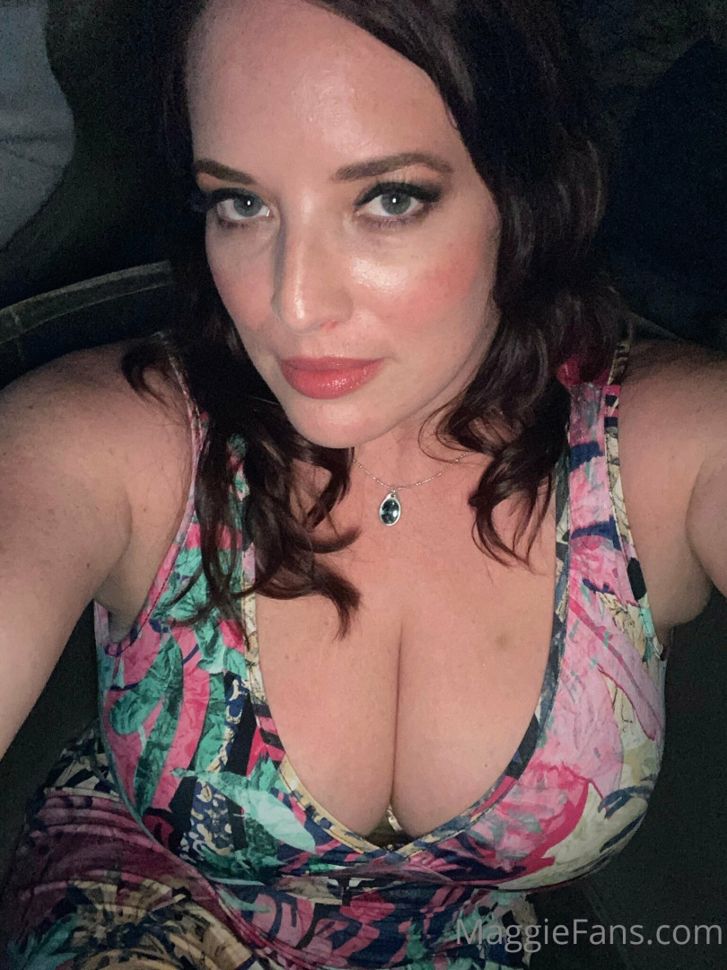 Photo by maggiegreenlive published on October 13,2023 20:12:47 - BestThots