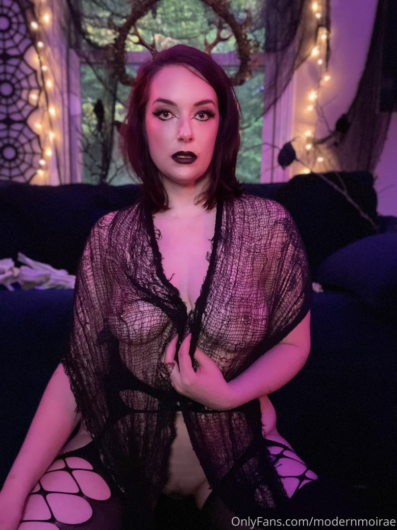 Photo by roxierusalka published on October 15,2023 18:13:36 - BestThots