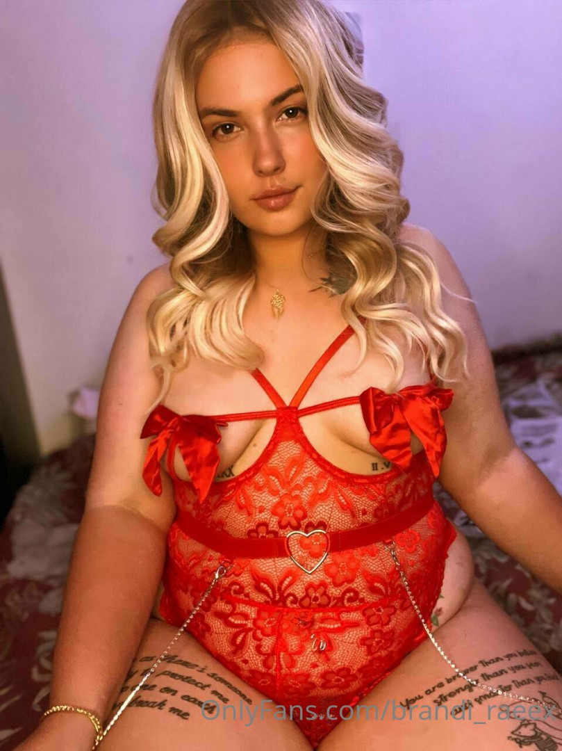Photo by brandi_raeex published on December 11,2023 16:52:18 - BestThots