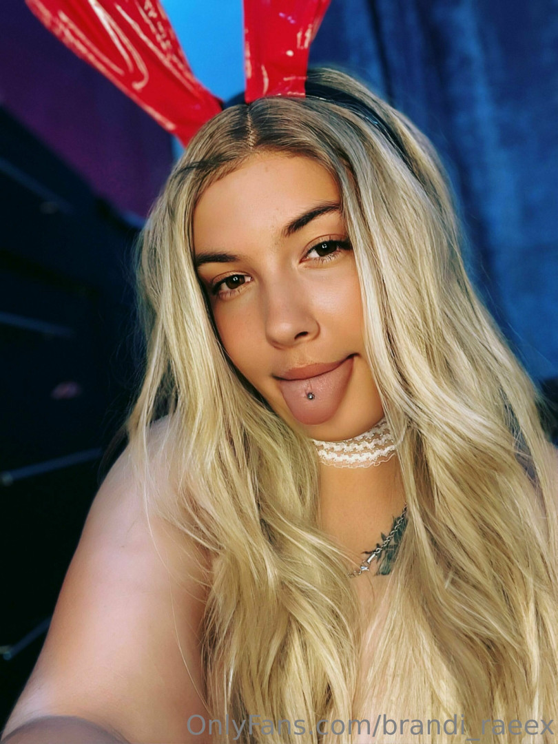 Photo by brandi_raeex published on December 11,2023 16:52:52 - BestThots