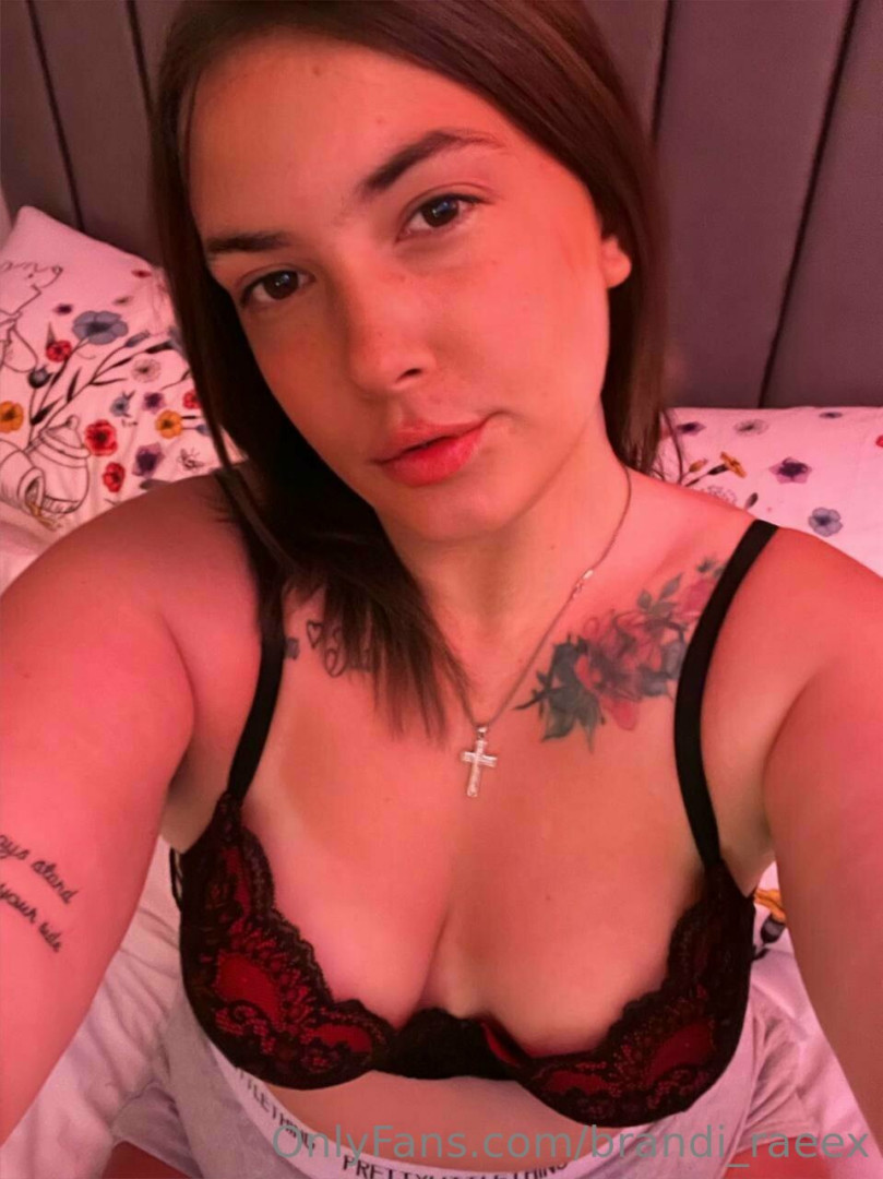 Photo by brandi_raeex published on December 11,2023 16:53:59 - BestThots