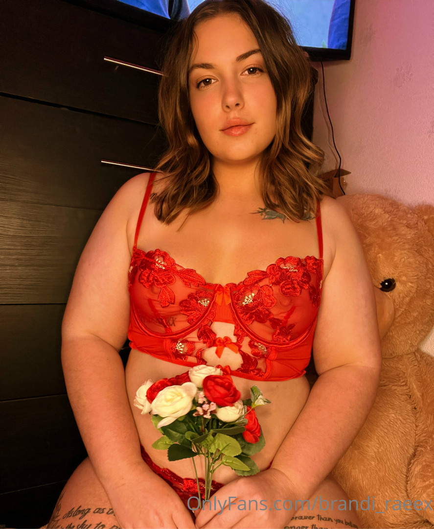Photo by brandi_raeex published on December 11,2023 16:54:08 - BestThots