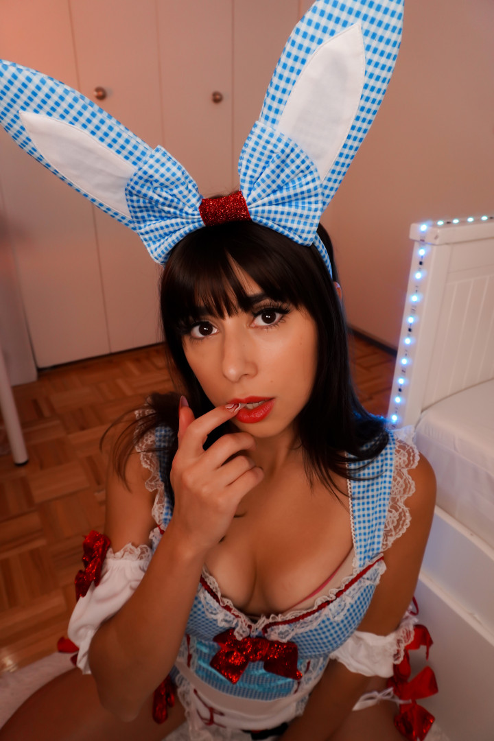 Photo by lunarexx published on October 24,2023 21:02:28 - BestThots