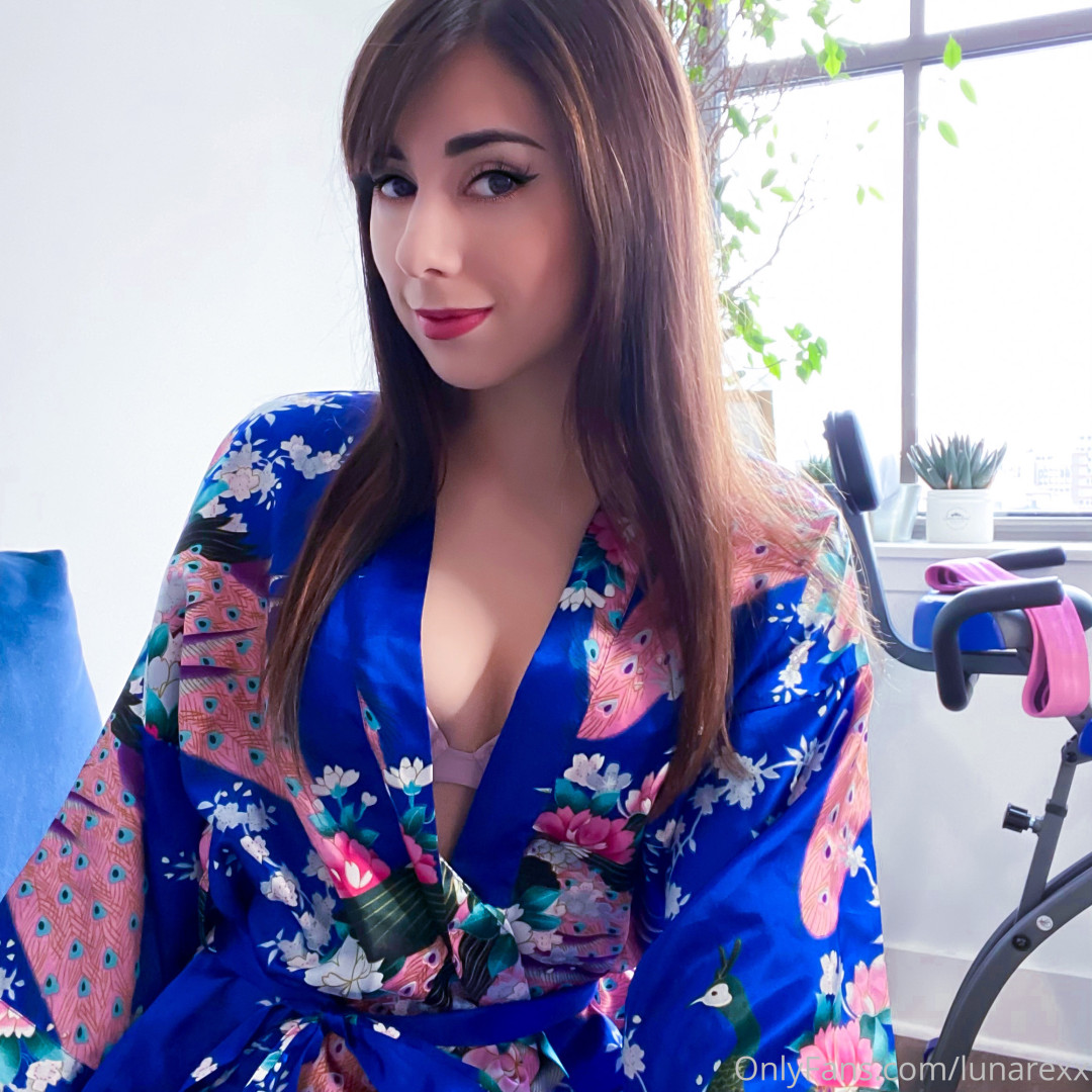 Photo by lunarexx published on October 24,2023 21:34:20 - BestThots