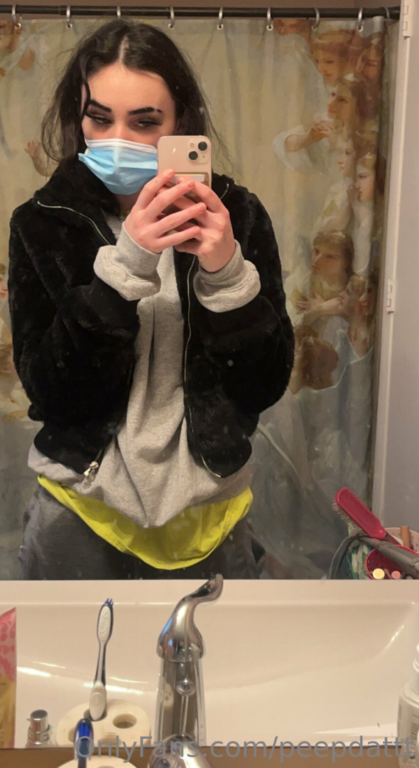 Photo by p33pdatt published on October 12,2023 22:25:03 - BestThots