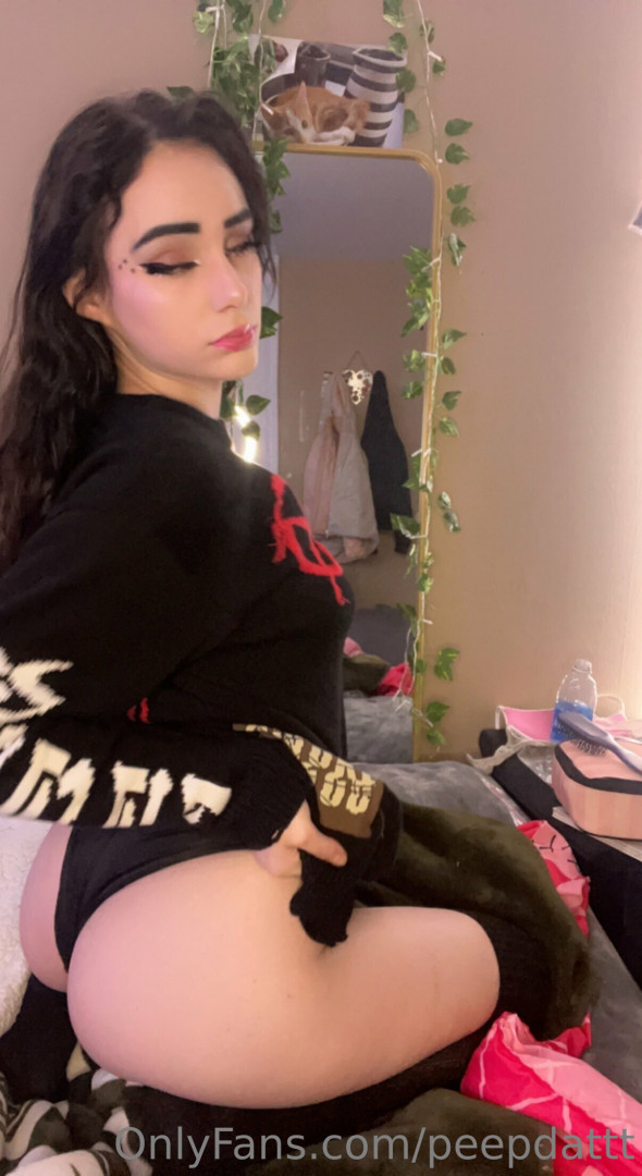 Photo by p33pdatt published on October 12,2023 22:34:15 - BestThots