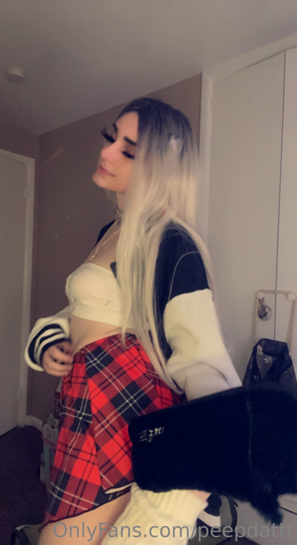 Photo by p33pdatt published on October 12,2023 23:59:13 - BestThots