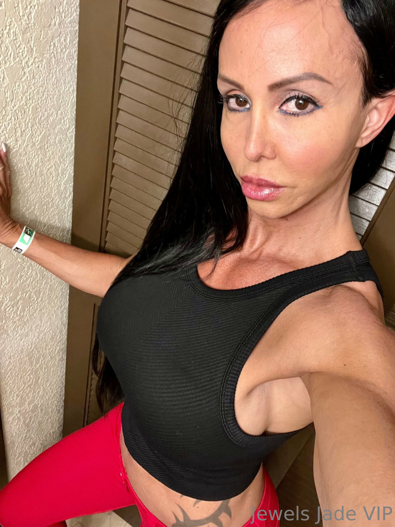 Photo by jewels_jade_vip published on June 8,2023 22:17:08 - BestThots