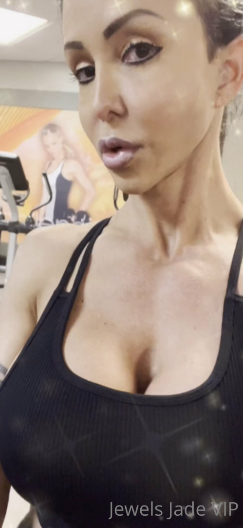 Photo by jewels_jade_vip published on June 8,2023 22:17:19 - BestThots