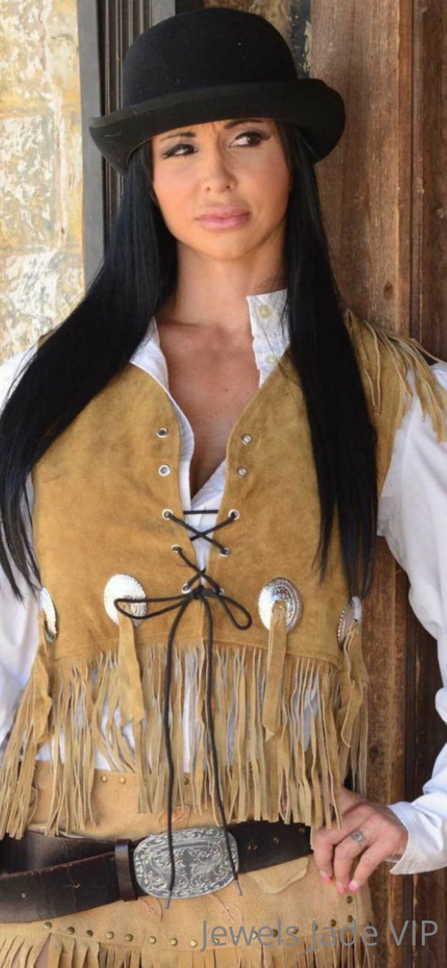 Photo by jewels_jade_vip published on June 8,2023 22:17:24 - BestThots