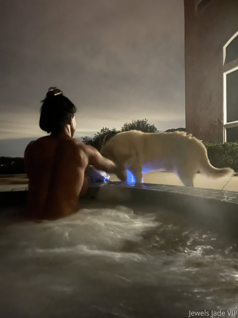 Photo by jewels_jade_vip published on June 8,2023 22:18:09 - BestThots