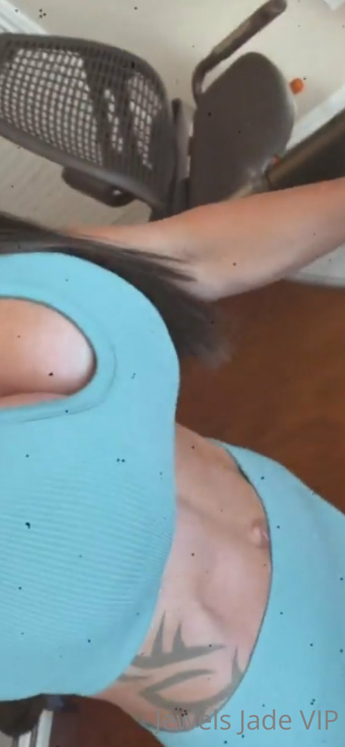 Photo by jewels_jade_vip published on June 8,2023 22:19:22 - BestThots