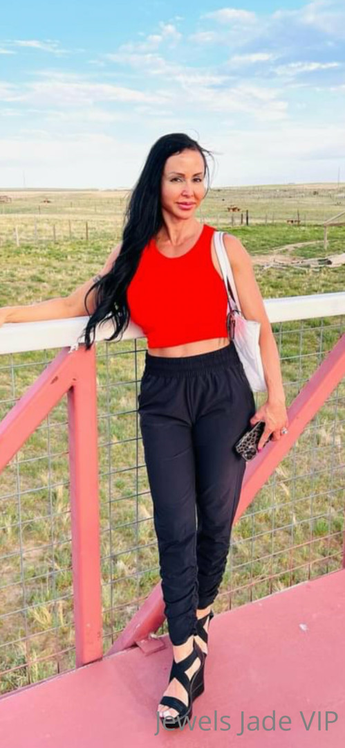 Photo by jewels_jade_vip published on June 8,2023 22:20:26 - BestThots