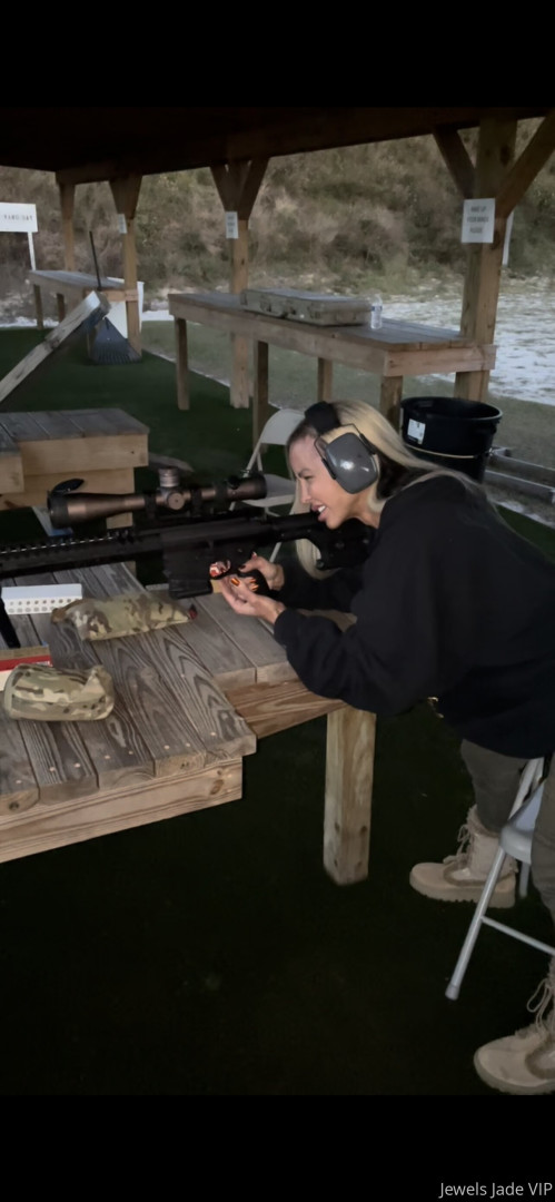 Photo by jewels_jade_vip published on June 8,2023 22:24:31 - BestThots