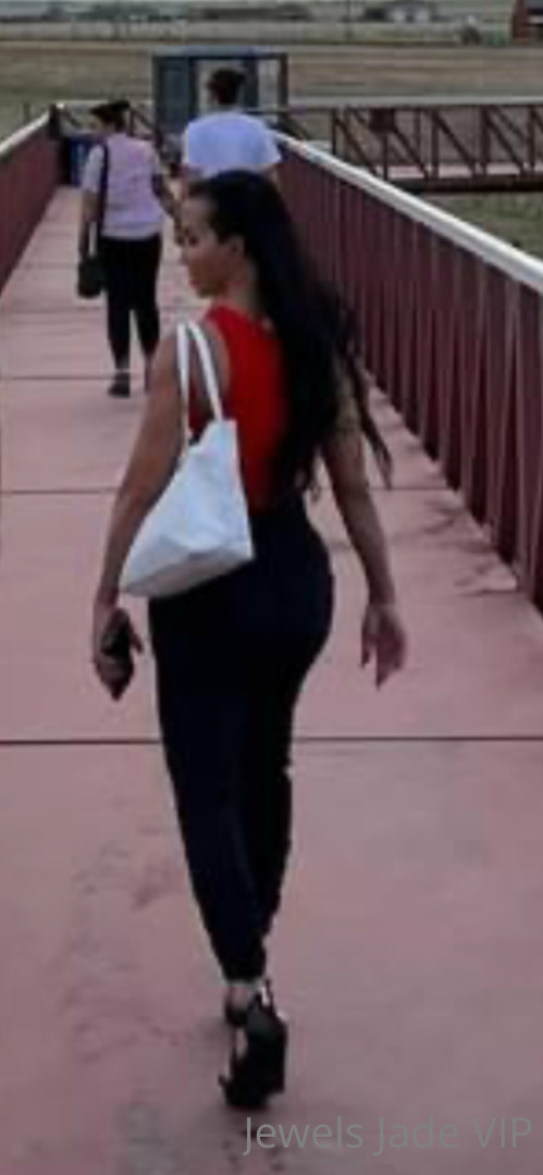 Photo by jewels_jade_vip published on June 8,2023 22:24:42 - BestThots