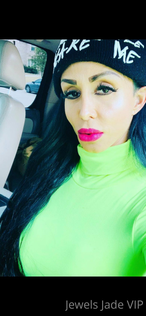 Photo by jewels_jade_vip published on June 8,2023 22:27:00 - BestThots