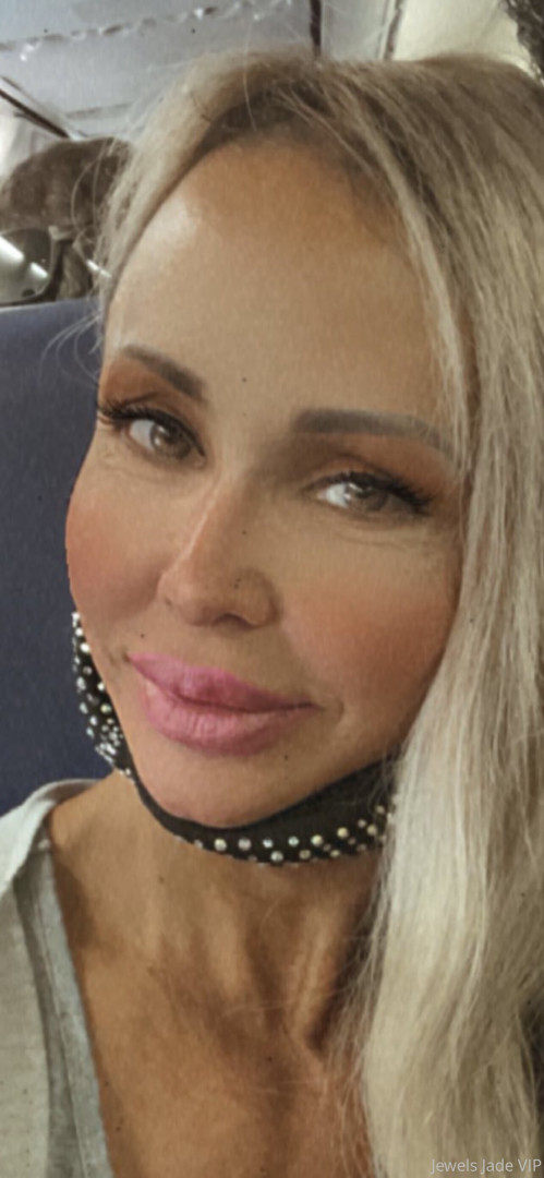 Photo by jewels_jade_vip published on June 8,2023 22:27:15 - BestThots