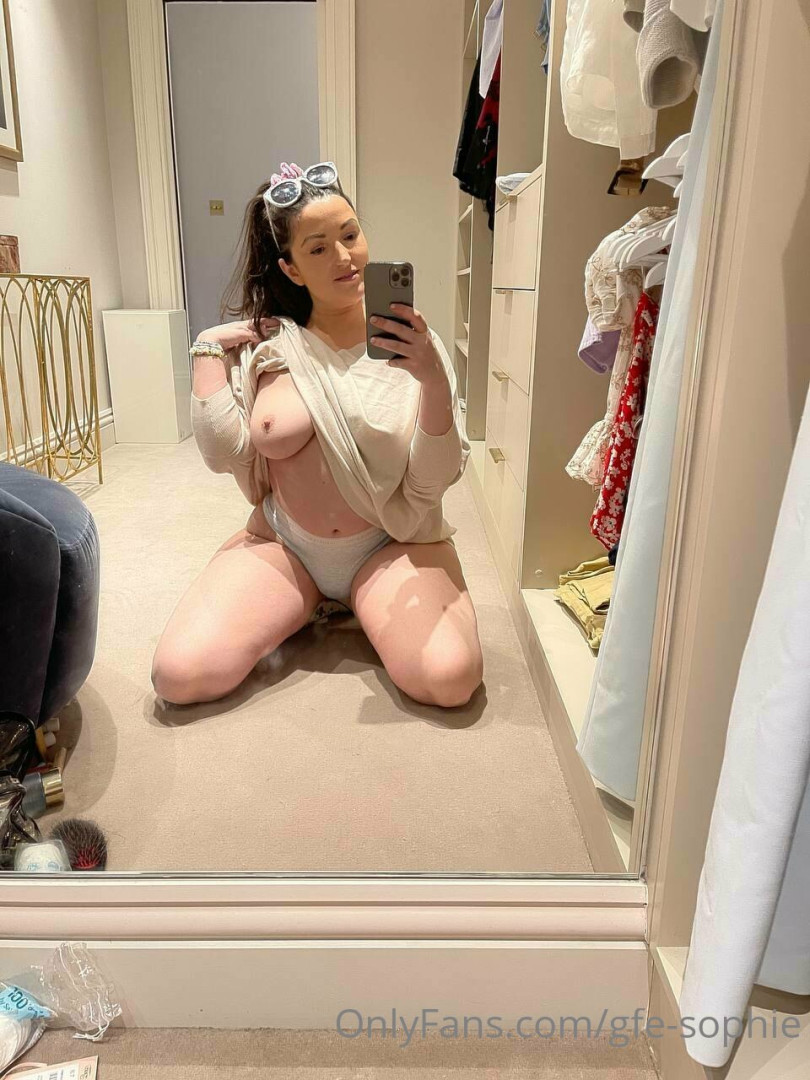 Photo by gfe-sophie published on July 28,2023 21:34:19 - BestThots