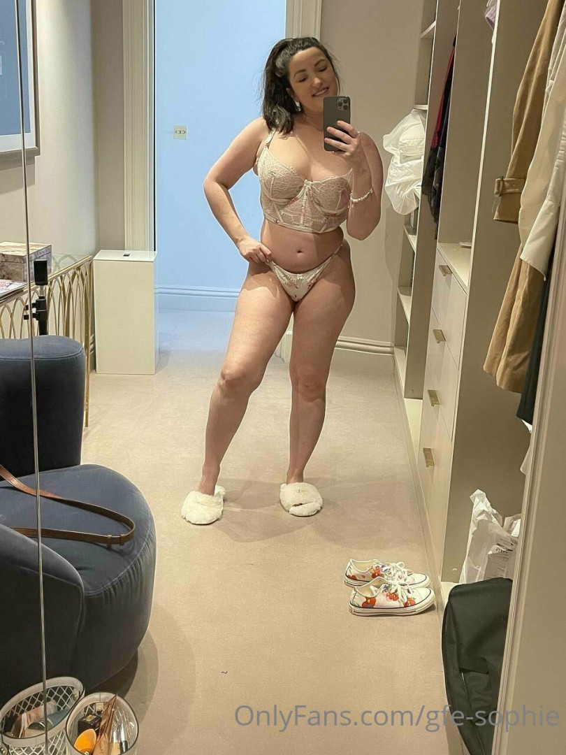 Photo by gfe-sophie published on July 28,2023 21:41:19 - BestThots