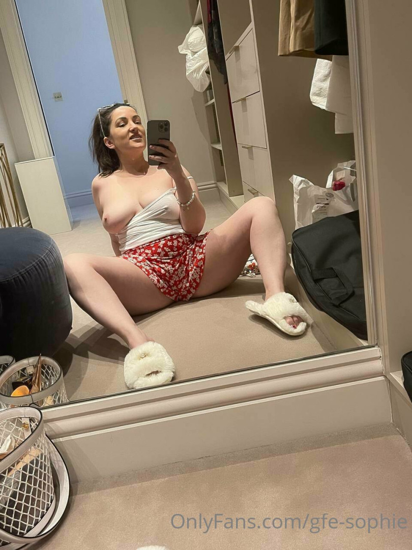 Photo by gfe-sophie published on July 28,2023 21:45:22 - BestThots