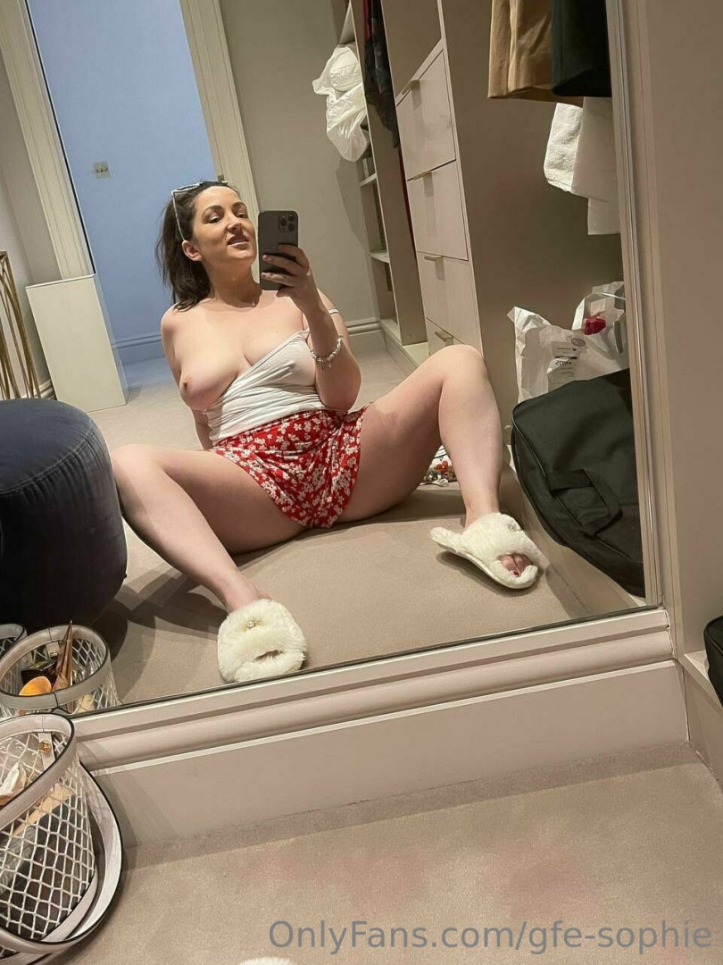 Photo by gfe-sophie published on July 28,2023 21:53:34 - BestThots